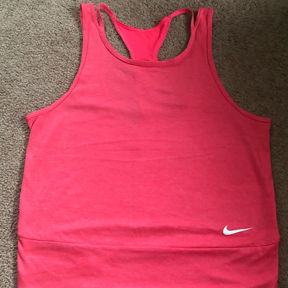 Nike: Woman training top